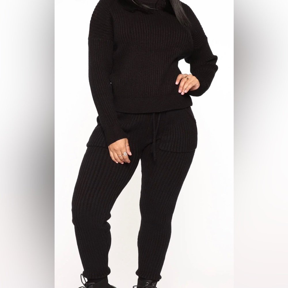 black cozy sweater set, size medium,